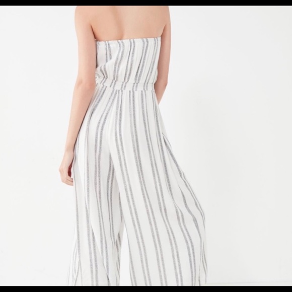 Silence + Noise Jackson Strapless Culotte Jumpsuit - Picture 2 of 5